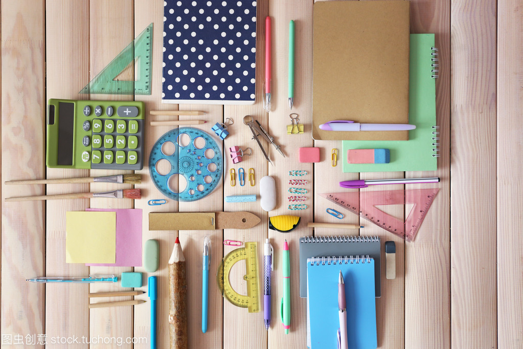 當文具不再站立 平躺的文具用品及其設計哲學